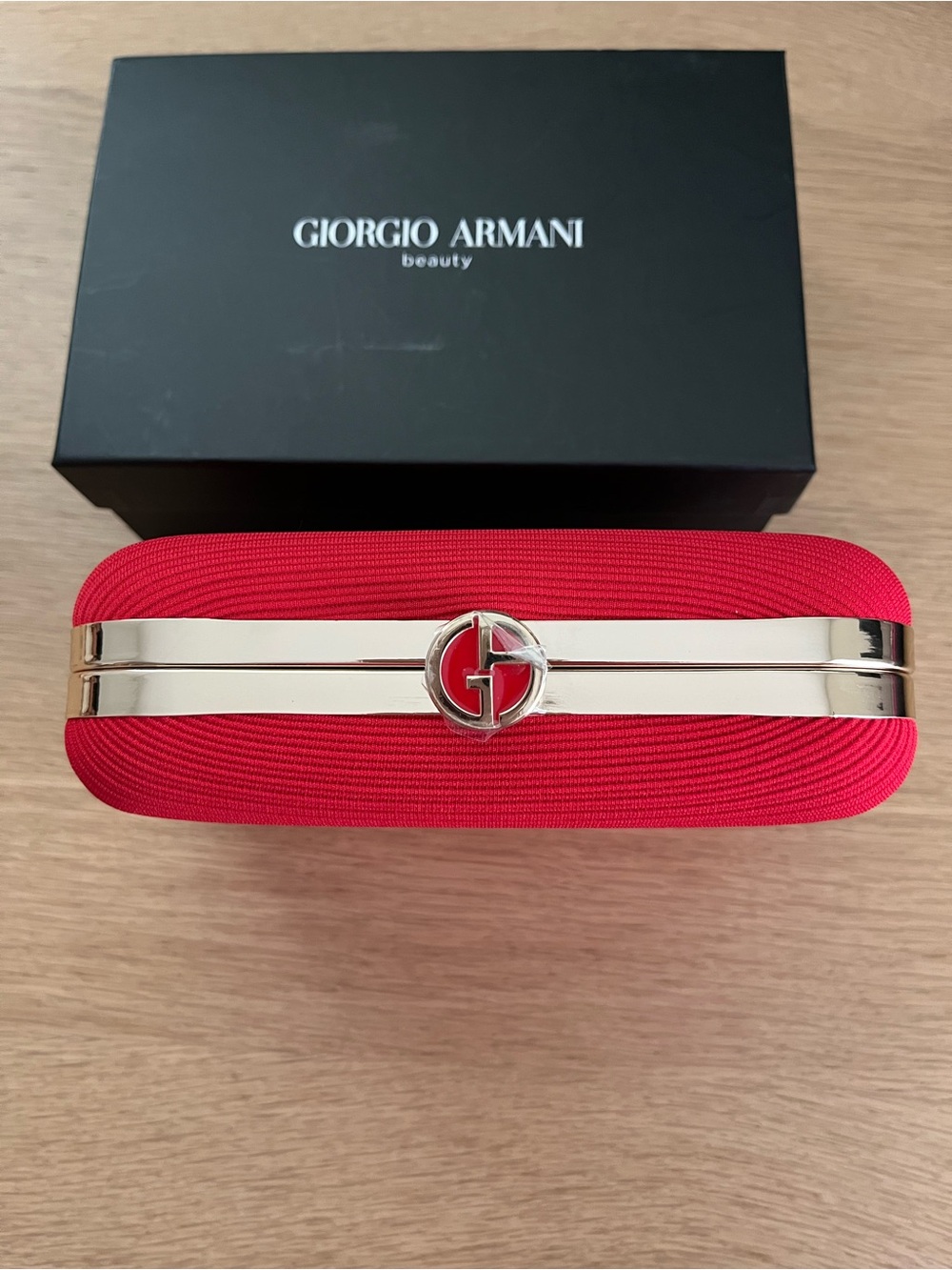 Giorgio Armani Vibrant Red Ribbed Box Clutch with Gold Clasp - Picture 2 of 3